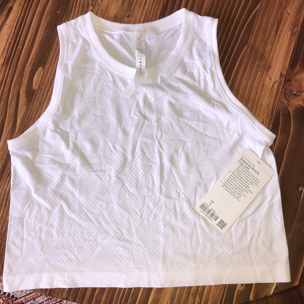 Lululemon Breeze by Muscle Crop Tank